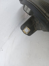 Load image into Gallery viewer, Vauxhall Vivaro Trafic Primastar 2.0 DCi Passenger Side Headlight
