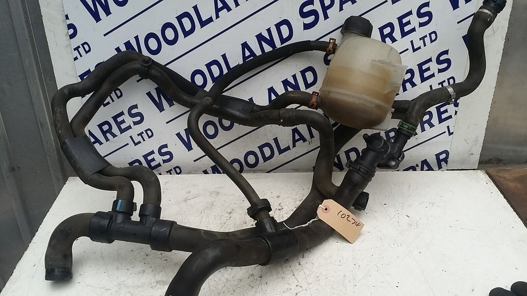 Renault Clio 1.2 2007 MK2 16 Valve Water Pipes And Reservoir