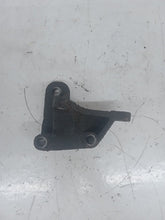Load image into Gallery viewer, Ford Transit Connect 1.8 TDDI 2003 Fuel Pump Bracket
