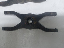 Load image into Gallery viewer, Ford Transit MK7 2.4 RWD 2006 - 2013 Fuel Injector Clamps Pair Of
