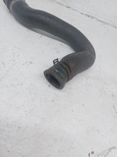 Load image into Gallery viewer, Audi A6 C6 TDi SE Auto Avant Passengers Left Side Lower Radiator Pipe
