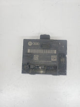 Load image into Gallery viewer, Audi A4 B8 SE 2.0 TDI Drivers Right Side Front Door Control Unit
