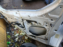 Load image into Gallery viewer, Ford Transit Custom 2016 - 2023 Drivers Right Side Front Door In White
