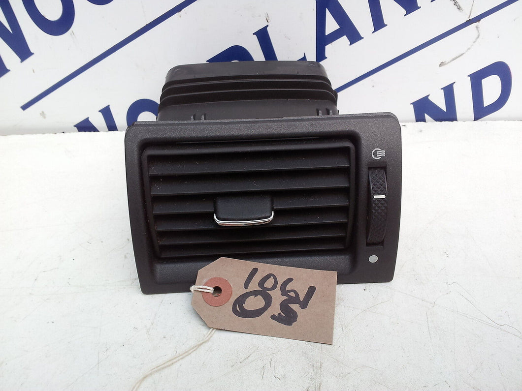 Ford Mondeo 2.0 TDCI 03 Plate Drivers Right Side Heater Vent