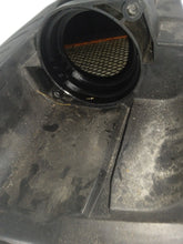 Load image into Gallery viewer, Vauxhall Vivaro Trafic Primastar 2.0 DCi Air Filter Housing
