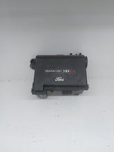 Load image into Gallery viewer, Ford Transit MK7 2.2 FWD 2006 - 2013 Air Filter Housing
