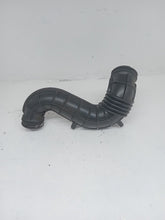 Load image into Gallery viewer, Ford Transit MK7 Tipper 2006-2014 Air Intake Hose
