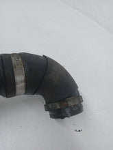 Load image into Gallery viewer, Ford Transit Connect 2004 1.8 TDDI Drivers Right Side Intercooler Pipe
