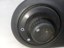 Load image into Gallery viewer, Vauxhall Vivaro Trafic Primastar 2.0 DCi Electric Window Switches
