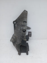 Load image into Gallery viewer, Vauxhall Vivaro Renualt Trafic 1.9 DCi Alternator Bracket A/C Model

