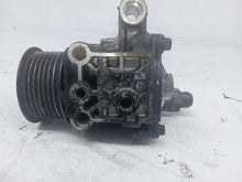 Load image into Gallery viewer, Ford Transit MK6 2.4 RWD 2000 - 2006 Vacuum Pump
