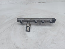 Load image into Gallery viewer, Audi A6 C6 TDi SE Auto Avant Passengers Left Side Fuel Rail
