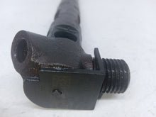 Load image into Gallery viewer, Mercedes Sprinter W906 2006 - 2014 Fuel Injector A6510700587

