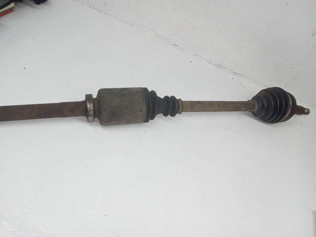 Vauxhall Vivaro Renualt Trafic 1.9 D F9Q Drivers Right Side Driveshaft