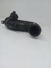 Load image into Gallery viewer, Ford Transit MK7 Tipper 2006-2014 Air Intake Hose
