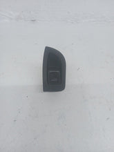 Load image into Gallery viewer, Audi A4 B8 SE 2.0 TDI Boot Opener Switch
