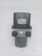 Load image into Gallery viewer, Audi A4 2.4 V6 Sport B6 Cabriolet ABS Pump Modulator
