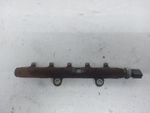 Load image into Gallery viewer, Ford Transit Custom 2.2 Euro 5 2015 - 2019 Fuel Rail
