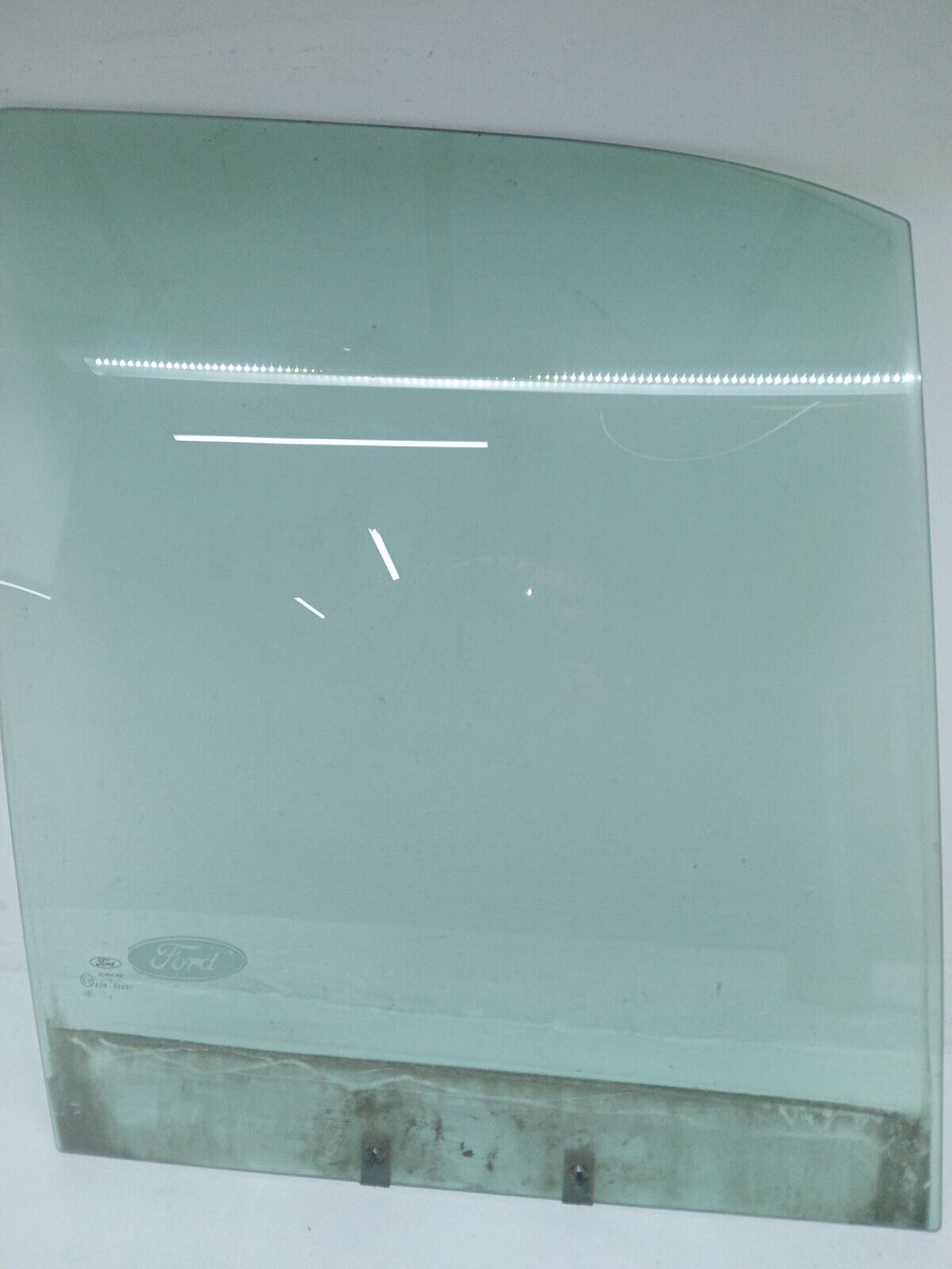 Ford Transit Connect 1.8 TDDI Drivers Side Drop Glass