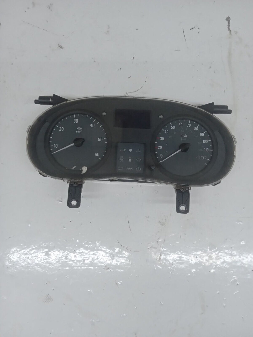 Vauxhall Vivaro Renualt Trafic 1.9 CDTi F9Q Speedometer