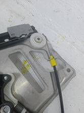Load image into Gallery viewer, 8233071
