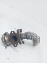 Load image into Gallery viewer, Audi A4 2.5 V6 TDi B6 Cabriolet EGR Valve
