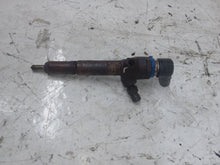 Load image into Gallery viewer, Ford Transit Connect 2008 1.8 TDCI Fuel Injectior
