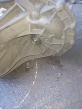 Load image into Gallery viewer, Vauxhall Vivaro Trafic Primastar 2.0 DCi M9R Gearbox 6 Speed FP6010
