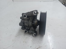 Load image into Gallery viewer, Ford Transit Connect 1.8 TDDI 2003 Power Steering Pump
