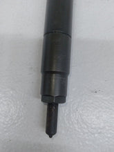 Load image into Gallery viewer, Mercedes Sprinter W906 2006 - 2014 Fuel Injector A6510700587
