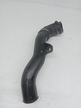 Load image into Gallery viewer, Ford Transit Connect 2004 1.8 TDDI Drivers Right Side Intercooler Pipe
