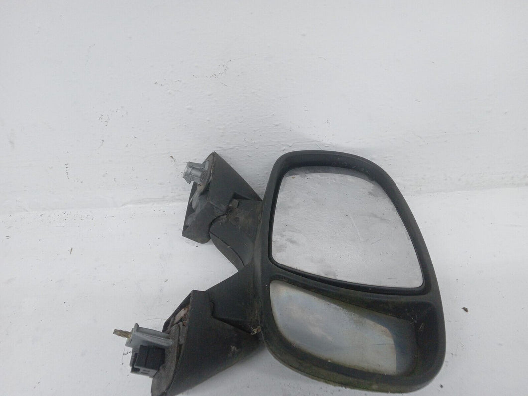 Vauxhall Vivaro Renualt Trafic 1.9 DCi Drivers Side Electric Wing Mirror