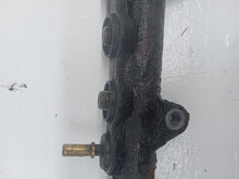 Load image into Gallery viewer, Nissan Primastar Vauxhall Vivaro Trafic 2.0 Fuel Rail
