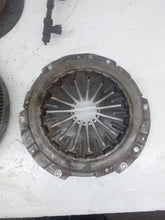 Load image into Gallery viewer, Ford Transit MK7 2.4 RWD Tipper 2006-2014 Clutch Kit
