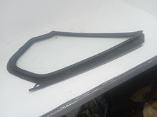 Load image into Gallery viewer, Ford Transit MK7 2.4 RWD 2006 - 2013 Passenger Left Side Quarter Glass

