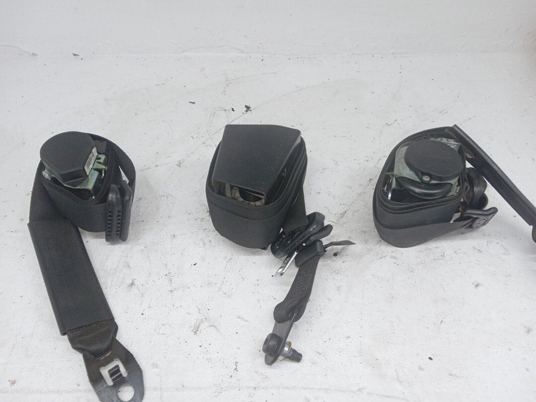 Ford Transit MK7 2006 - 2010 Seat Belt Set All 3 Front Seat Belts