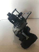 Load image into Gallery viewer, Jaguar X Type 2004 2.0 TDCI Gearbox Selector
