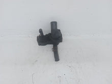 Load image into Gallery viewer, Ford Transit Connect 1.8 TDDI 2003 Thermostat Housing
