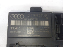 Load image into Gallery viewer, Audi Q7 4L 3.0 TDi Quattro S line Drivers Side Front Door Module
