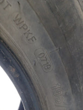 Load image into Gallery viewer, 195 70R 15C Tyre
