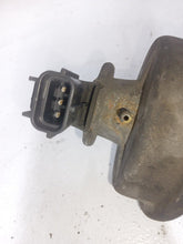 Load image into Gallery viewer, Ford Transit MK6 2.0 FWD 2003 - 2006 EGR Valve
