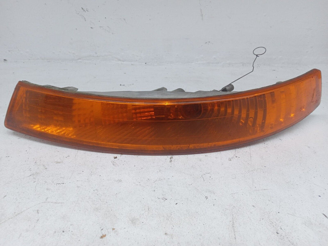 Vauxhall Vivaro Renualt Trafic 1.9 DCi F9Q Passenger Side Front Indicator