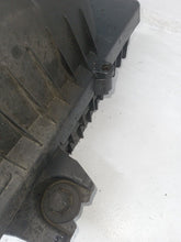 Load image into Gallery viewer, Vauxhall Vivaro Trafic Primastar 2.0 DCi Air Filter Housing
