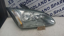 Load image into Gallery viewer, FORD FOCUS HEADLIGHT PASSENGER SIDE 4M51-13W030  2004 TO 2008 1.6L ZETEC-S PFI
