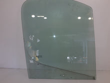 Load image into Gallery viewer, Vauxhall Vivaro Renualt Trafic 1.9 F9Q Drivers Right Side Door Drop Glass
