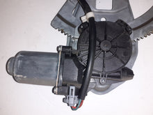 Load image into Gallery viewer, Ford Transit MK7 2006 - 2013 Euro 4 FWD Drivers Right Side Window Regulator
