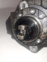 Load image into Gallery viewer, Ford Transit MK7 2006 - 2013 Euro 4 FWD Fuel Injection Pump
