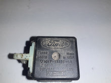 Load image into Gallery viewer, Ford Transit MK6 2001 - 2006 Four Way Flasher Relay

