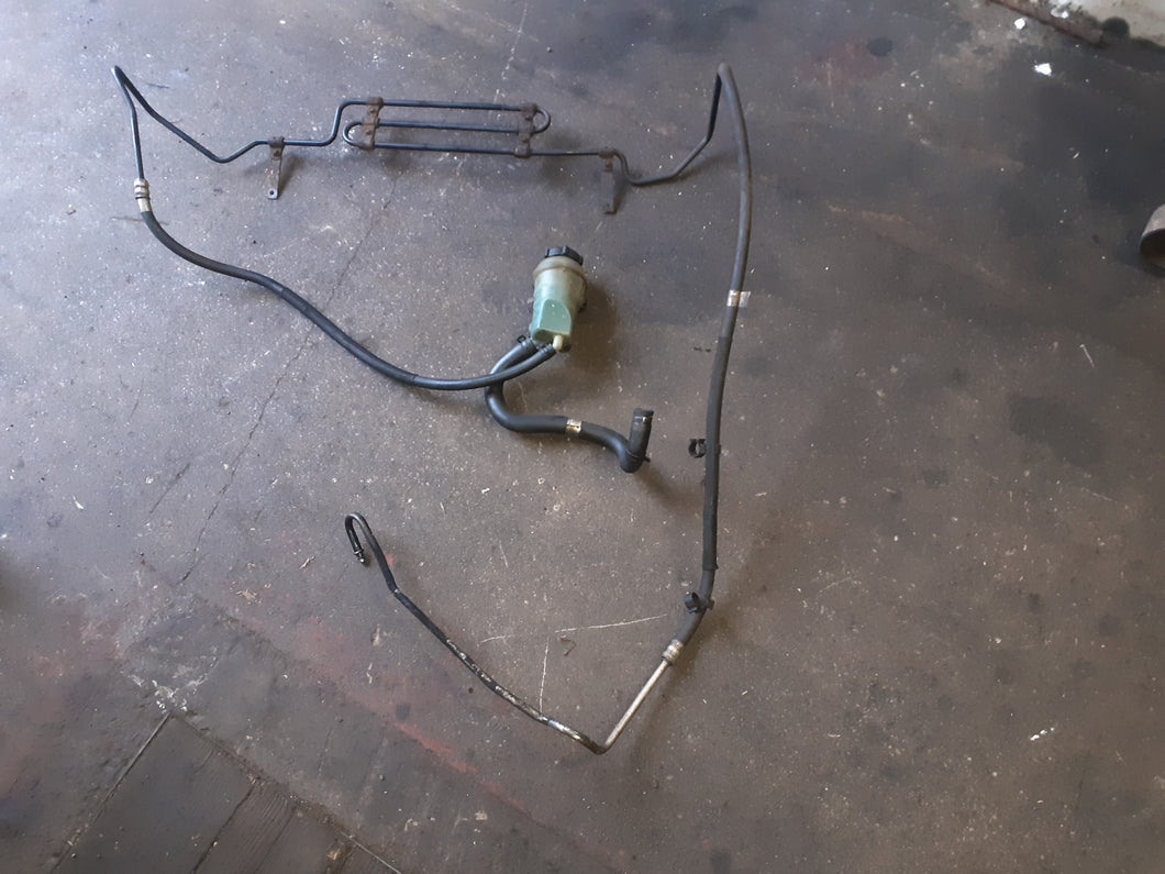 Ford Transit Connect 1.8 TDCi 2004 Low Pressure Power Steering Pipe