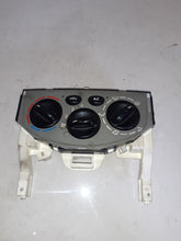 Load image into Gallery viewer, Vauxhall Vivaro Renualt Trafic 2.0 DCi 115 Heater A/C Controls
